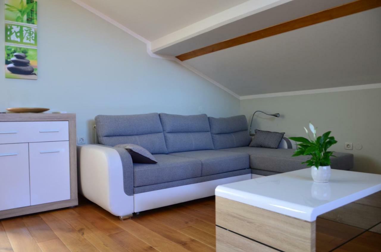 Apartma Louis Dutovlje 외부 사진