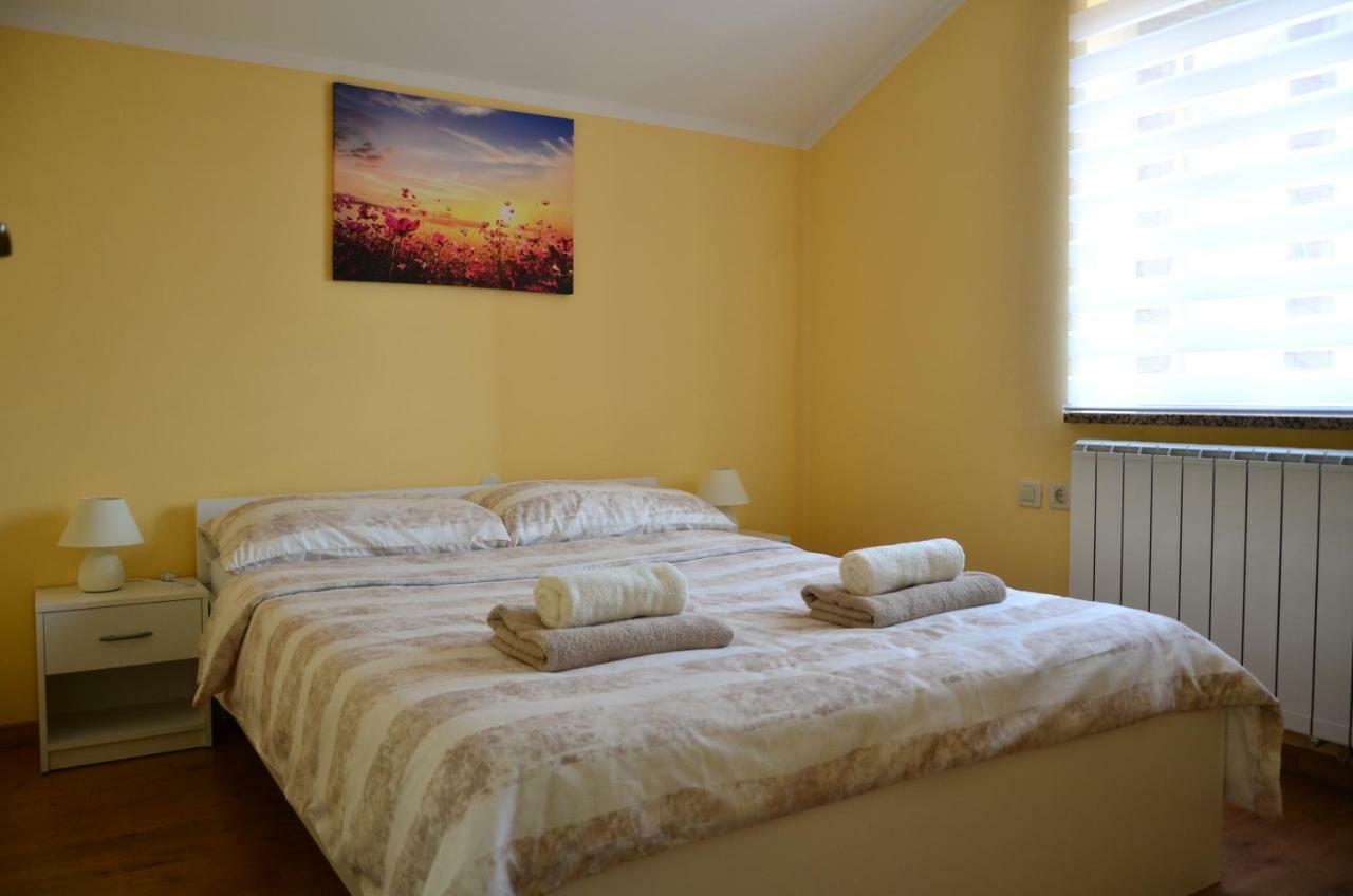 Apartma Louis Dutovlje 외부 사진